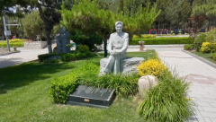 孙礼仁纪念碑完工：：：以《思索》之名，传承艺术之魂