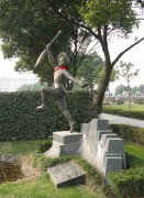 神笔永铸：：：一座纪念碑里的东方童话密码